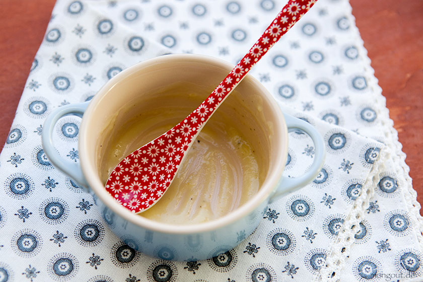 Kartoffelsuppe mit Lauch und Sesam